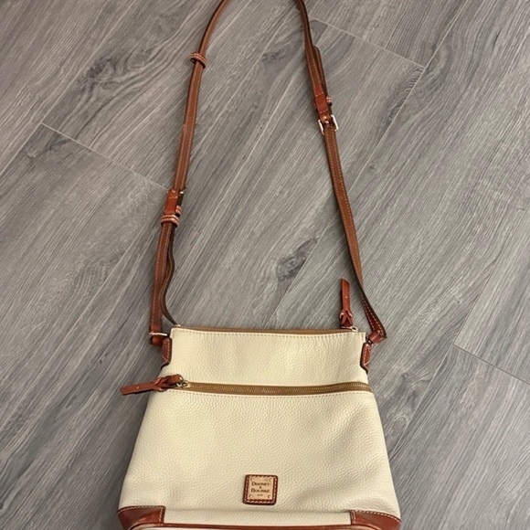 Dooney & Bourke Handbags - Dooney & Bourke Tan and Cream Crossbody Bag